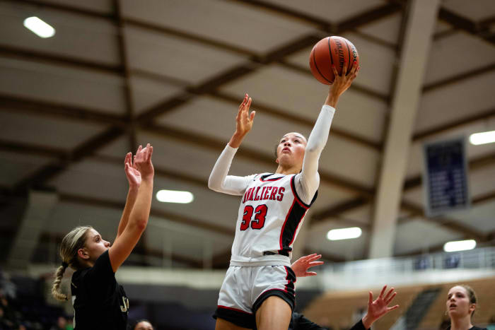 Clackamas Jesuit 6A Oregon girls basketball quarterfinal 2024 Naji Saker-127